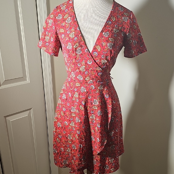 Floral Wrap Dress in Red Paisly Print. Size Small By HARMONY - Picture 1 of 6